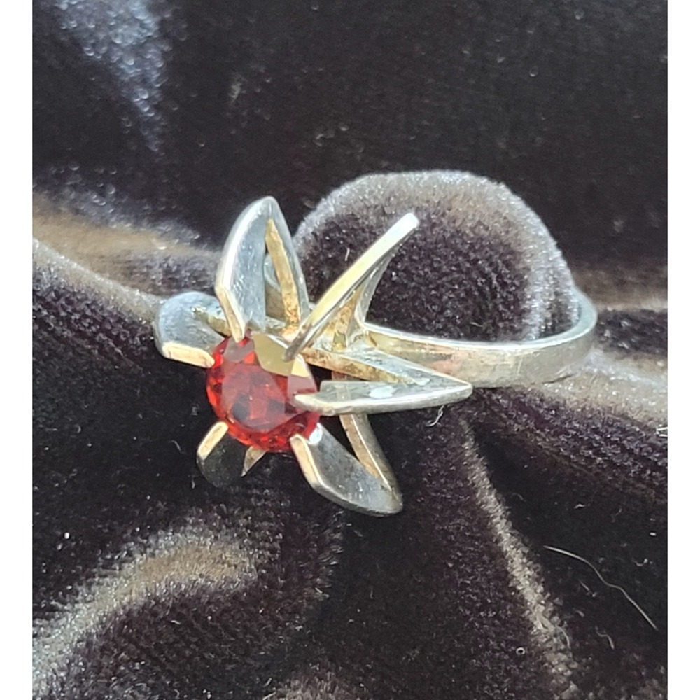 Vintage MCM‎ Starburst Sterling Silver Red Stone Ring Garnet Unique Size 7